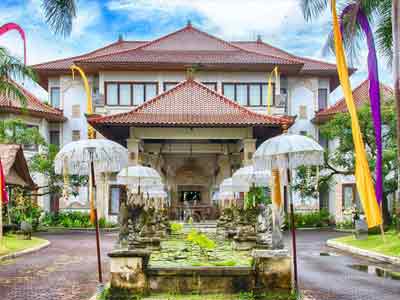 Hotel Bali Ubud The Mansion Entree