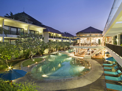 Hotel Away Bali Legian Camakila piscine
