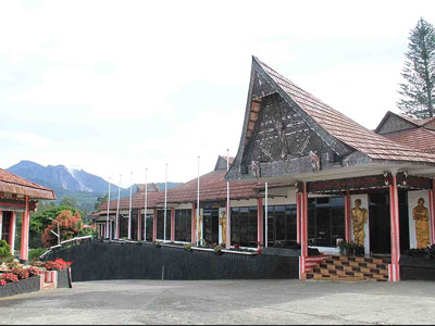 Hotel Sumatra Berastagi Danau Toba Cottages